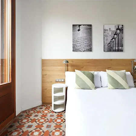 Ola Living Boqueria Apartment